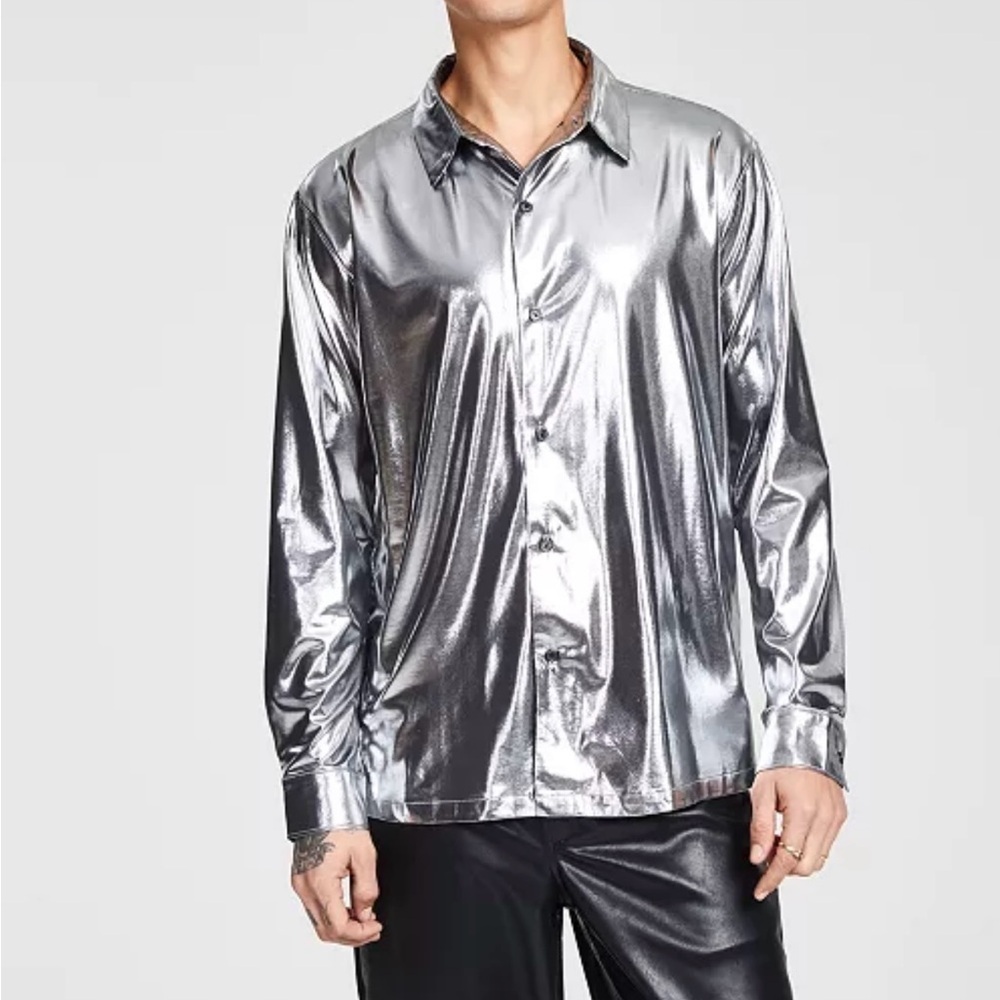 NWT Tinsel
Men's Metallic Long Sleeve Button-Front Shirt Large